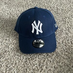 New York Yankees hat
